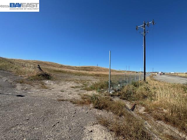 580 Interstate 580 Tracy, CA 95377 - Photo 2 of 25