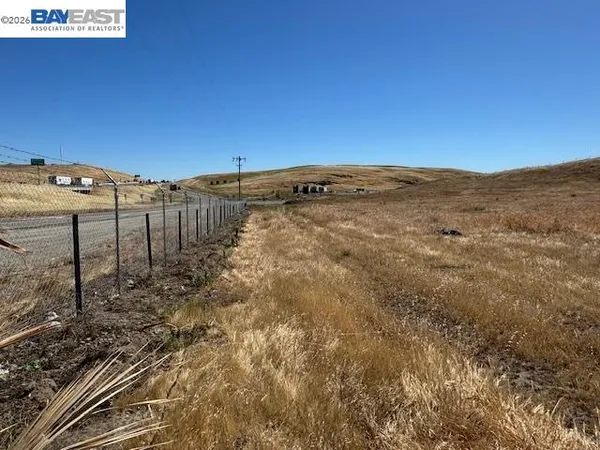 $2,499,950 | 580 Interstate 580, Tracy, CA 95377