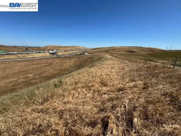 $2,499,950 | 580 Interstate 580, Tracy, CA 95377