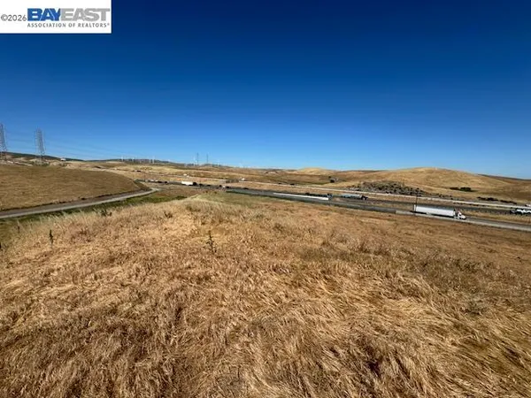 $2,499,950 | 580 Interstate 580, Tracy, CA 95377