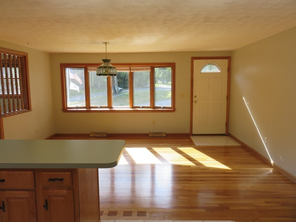 1 Stratton Drive Hudson, MA 01749 - Photo 4 of 42 Gallery Image 4