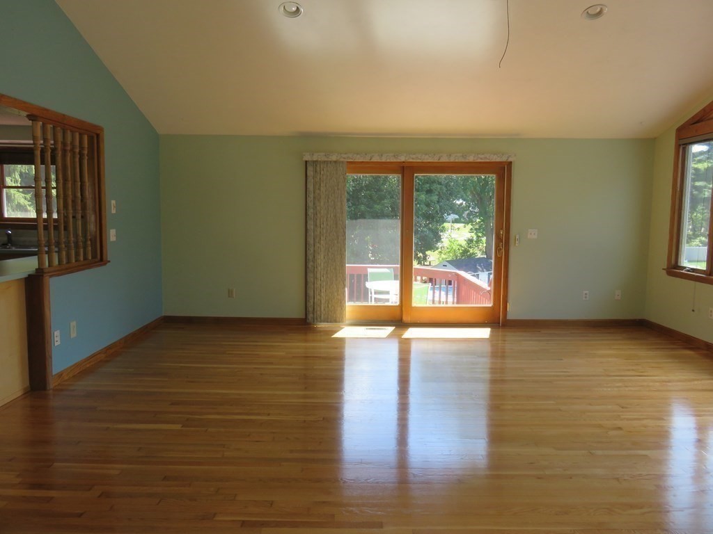1 Stratton Drive Hudson, MA 01749 - Photo 10 of 42 Gallery Image 10