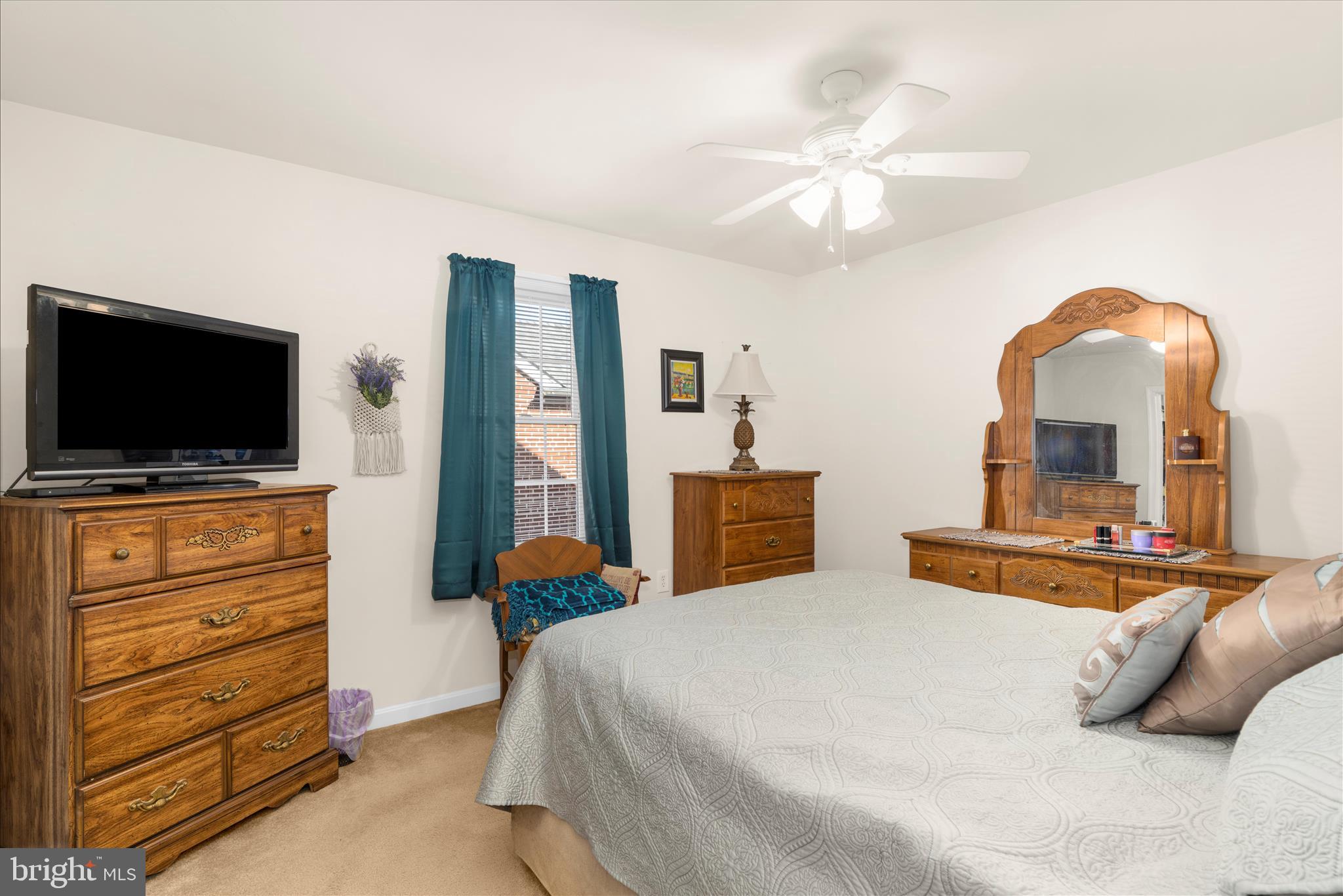 1924 Sunberry Road Baltimore, MD 21222 - Photo 11 of 42 Spacious first floor primary bedroom