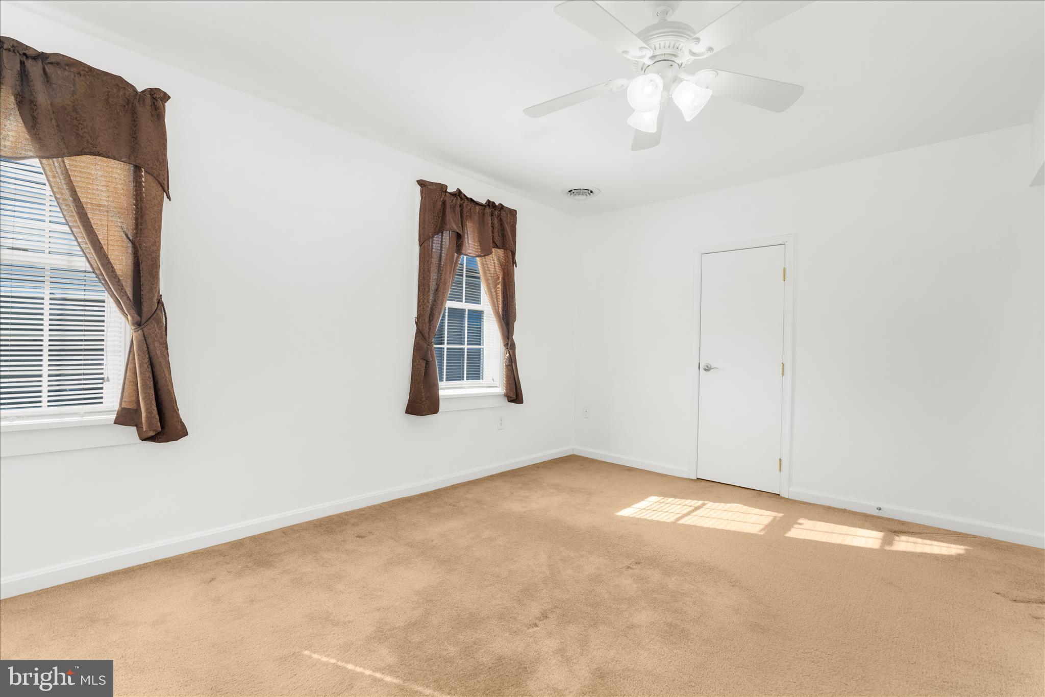 1924 Sunberry Road Baltimore, MD 21222 - Photo 20 of 42 Second floor bedroom #4