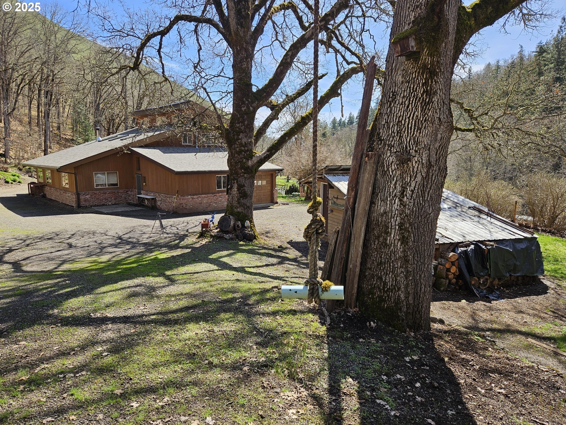 160 Major Creek Road Lyle, WA 98635 - Photo 3 of 44