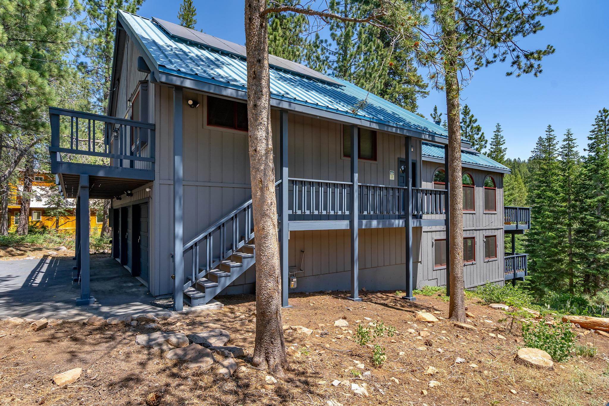 11531 Baden Road Truckee, CA 96161 - Photo 2 of 21 Gallery Image 2