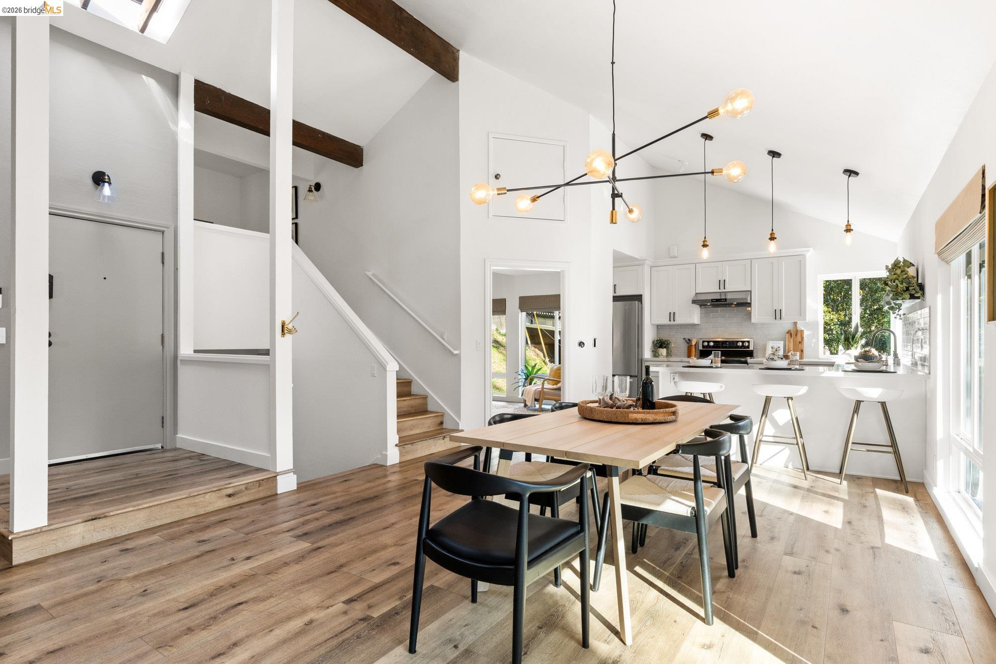 6931 Pinehaven Road Oakland, CA 94611 - Photo 12 of 47