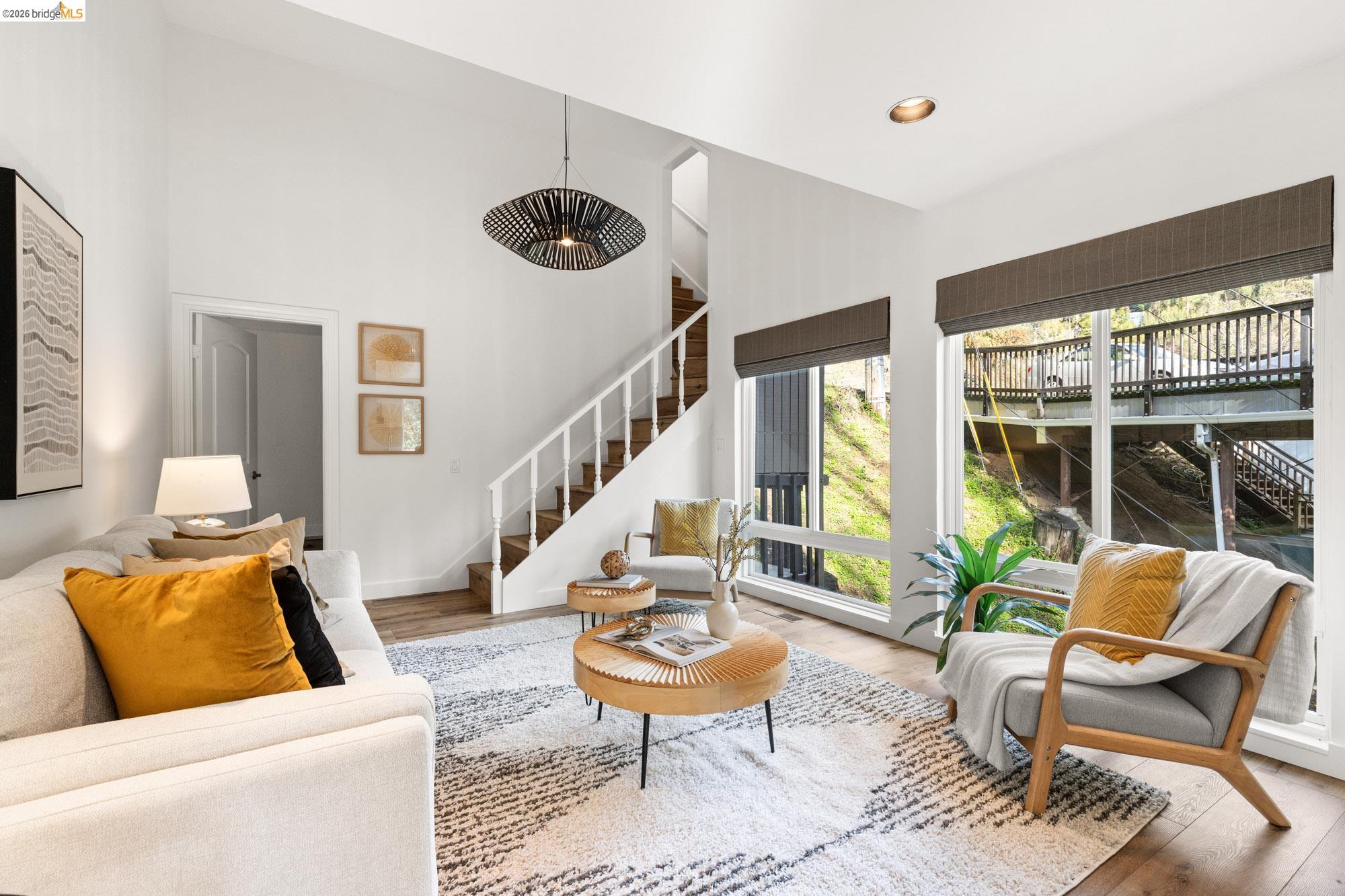 6931 Pinehaven Road Oakland, CA 94611 - Photo 18 of 47