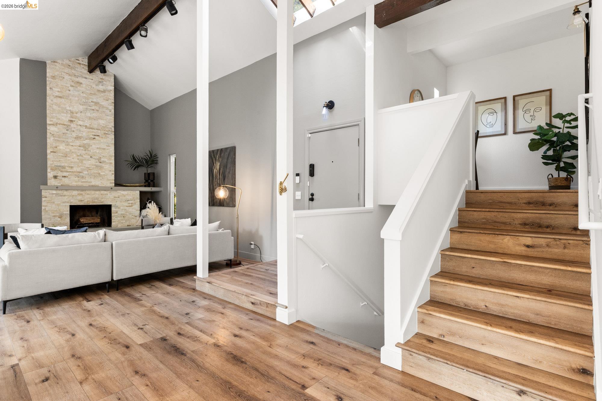 6931 Pinehaven Road Oakland, CA 94611 - Photo 22 of 47