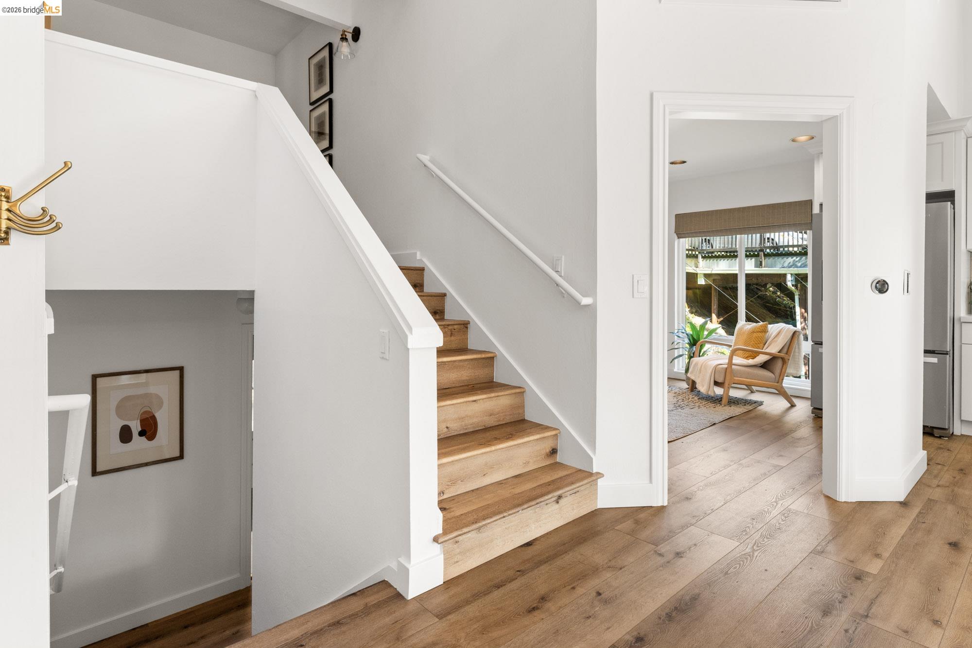 6931 Pinehaven Road Oakland, CA 94611 - Photo 25 of 47