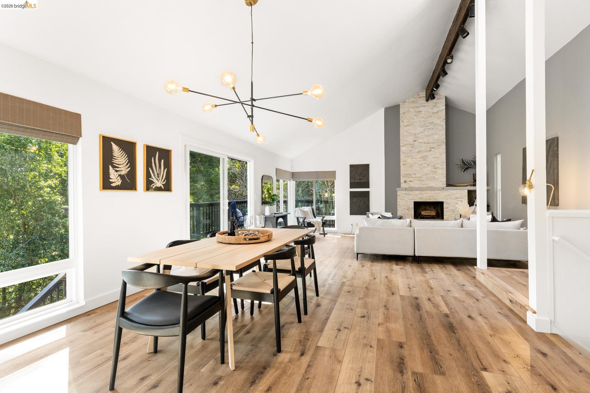 6931 Pinehaven Road Oakland, CA 94611 - Photo 3 of 47