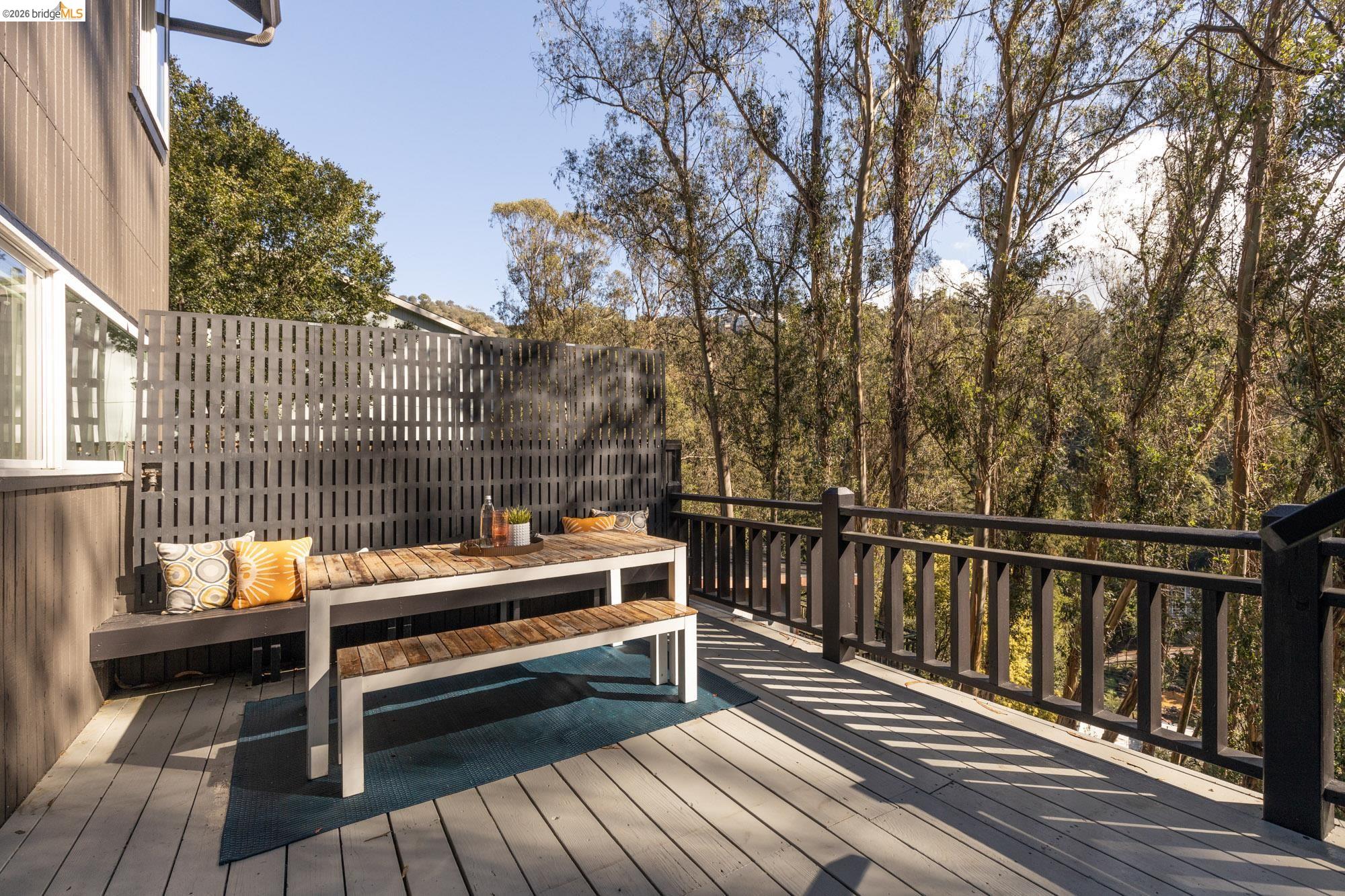 6931 Pinehaven Road Oakland, CA 94611 - Photo 38 of 47