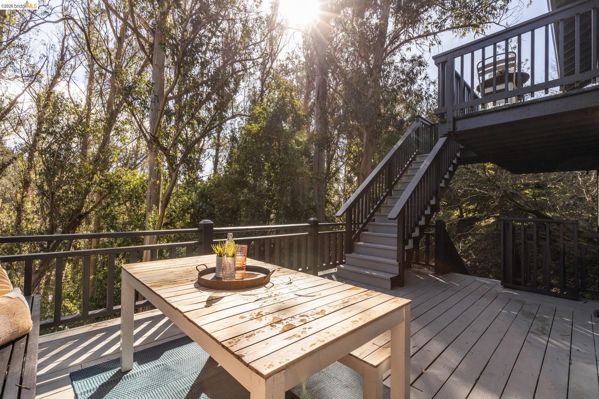 6931 Pinehaven Road Oakland, CA 94611 - Photo 40 of 47