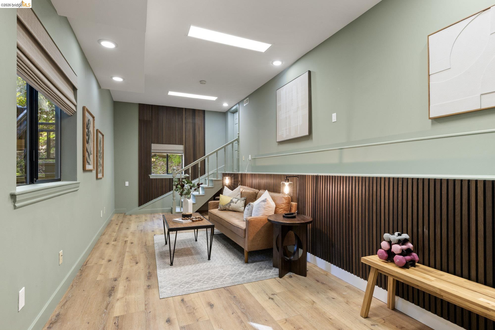 6931 Pinehaven Road Oakland, CA 94611 - Photo 43 of 47