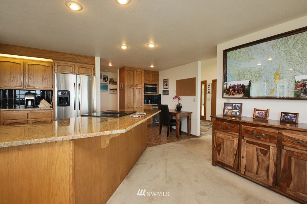 1817 West Beach Road Oak Harbor, WA 98277 - Photo 13 of 25 Gallery Image 13