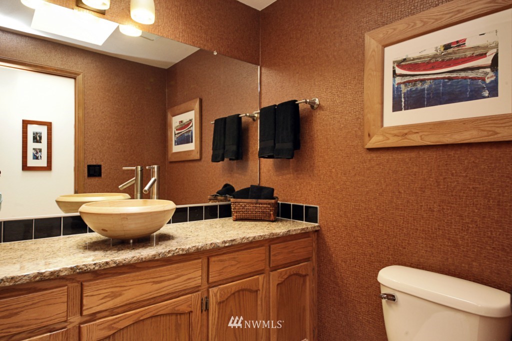 1817 West Beach Road Oak Harbor, WA 98277 - Photo 21 of 25 Gallery Image 21