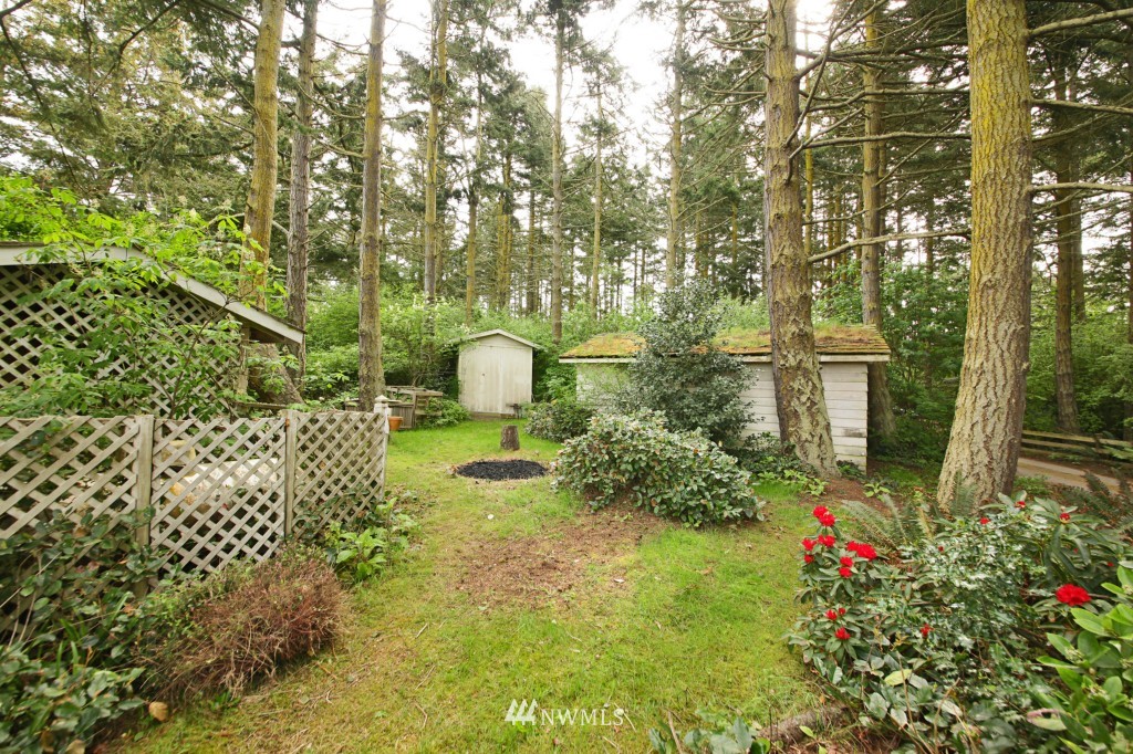 1817 West Beach Road Oak Harbor, WA 98277 - Photo 24 of 25 Gallery Image 24