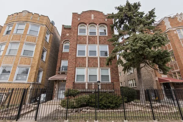 $1,750 | 7938 South Honore Street, Unit 1, Chicago, IL 60620
