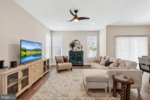 $569,900 | 323 Ridgewood Drive, Royersford, PA 19468