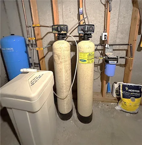 $874,900 | 398 Sampan Avenue, Jamestown, RI 02835