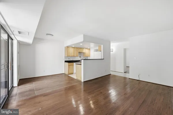 $2,400 | 2255 Castle Rock Square, Unit 21C, Reston, VA 20191
