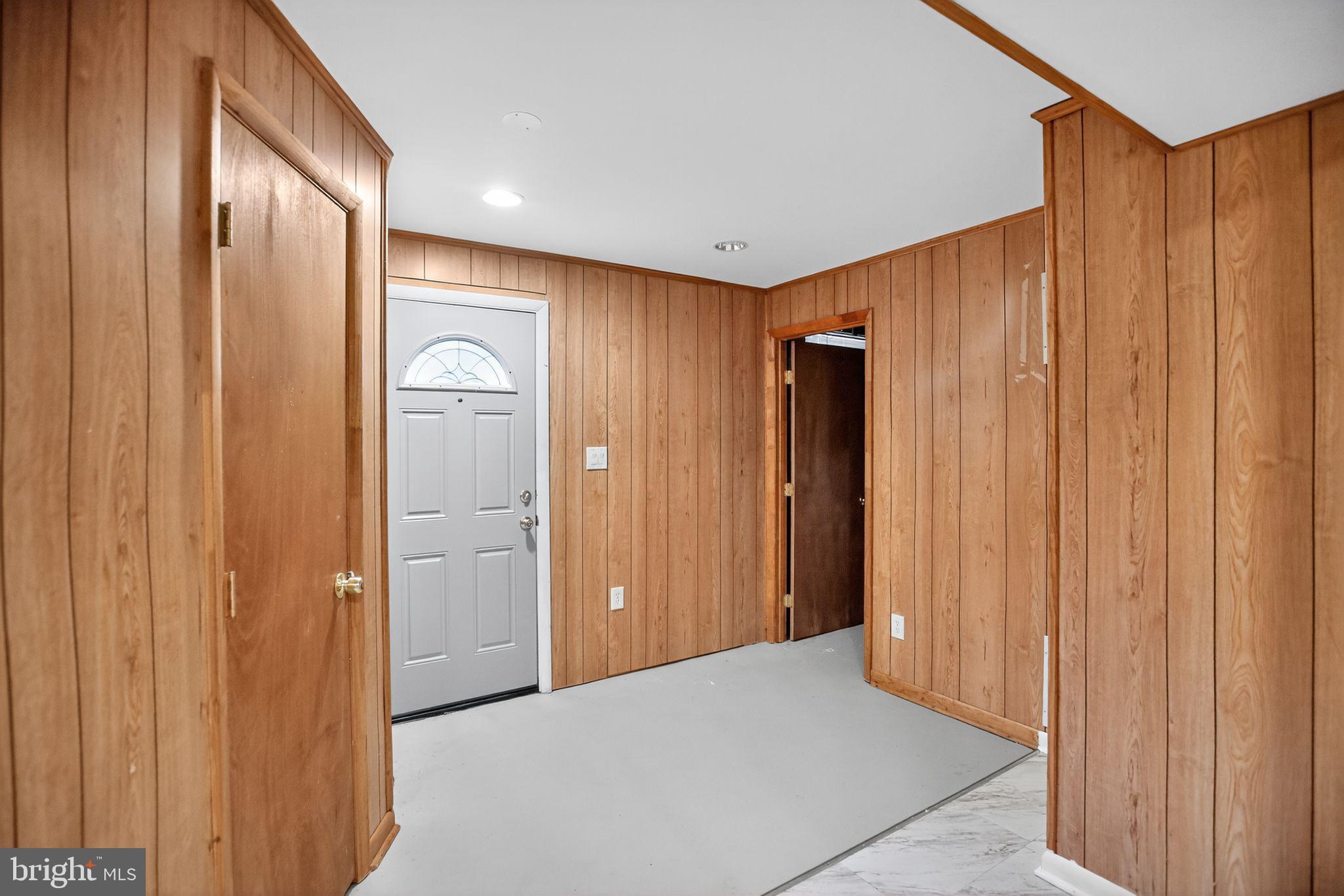 1432 41st Street Southeast Washington, DC 20020 - Photo 23 of 29 a view of a elevator