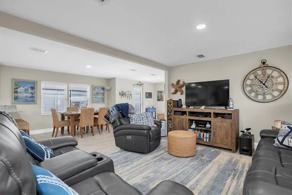 $199,000 | 355 King Palm Street, Largo, FL 33770