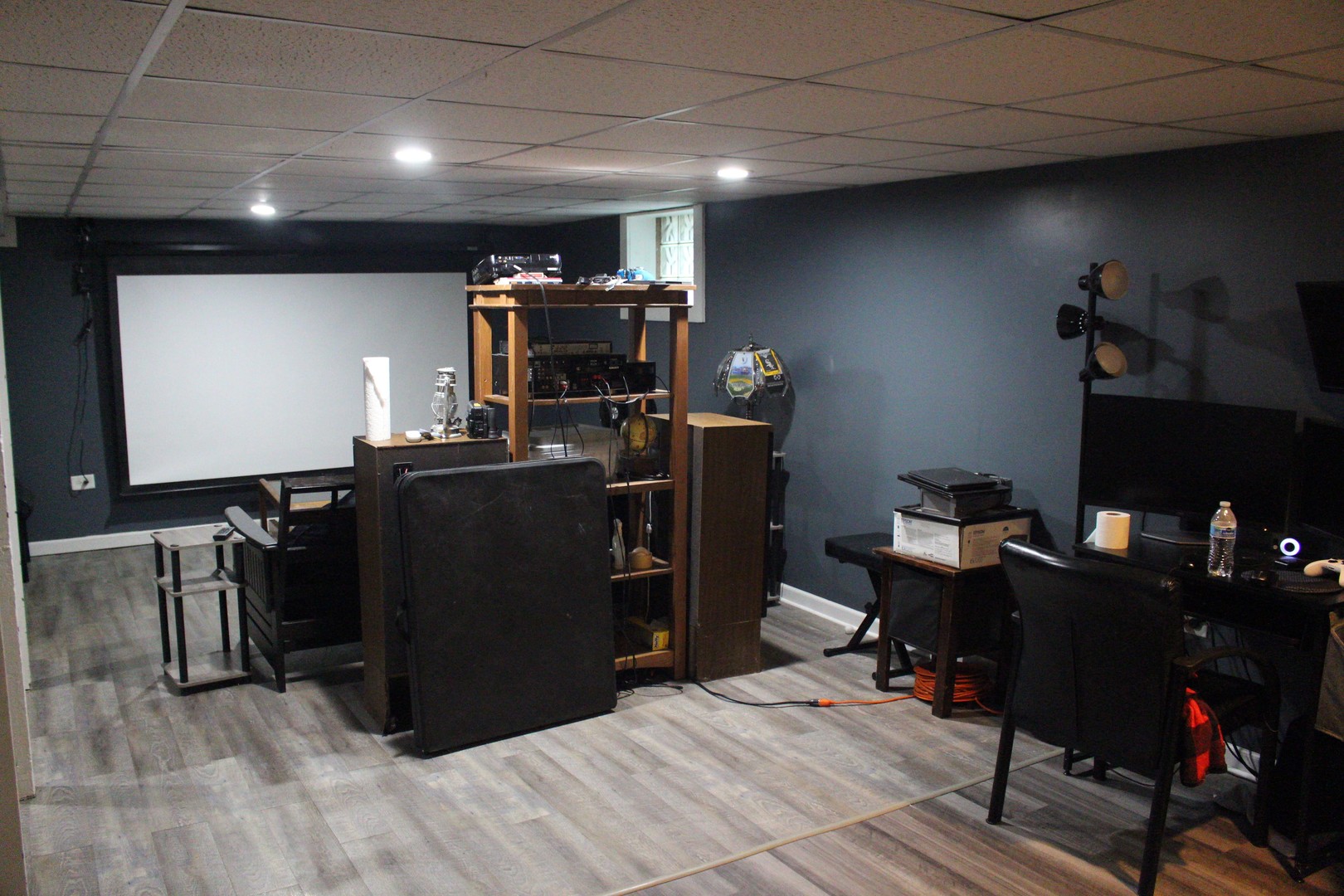 15035 Harding Avenue Midlothian, IL 60445 - Photo 26 of 32 a view of a workspace with furniture