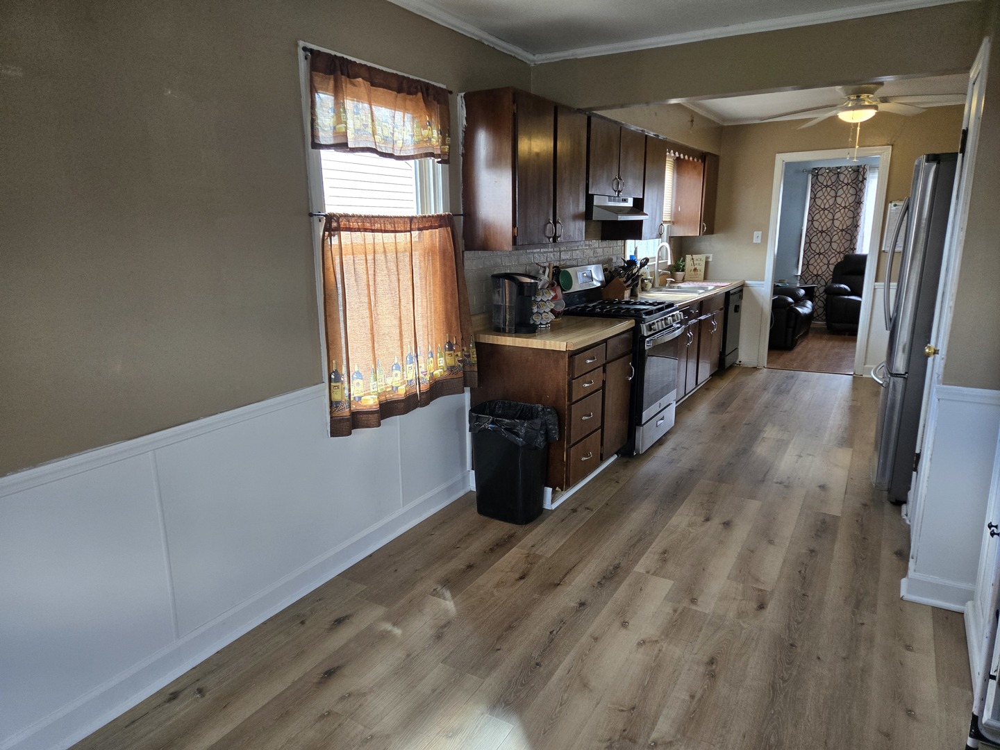15035 Harding Avenue Midlothian, IL 60445 - Photo 9 of 31