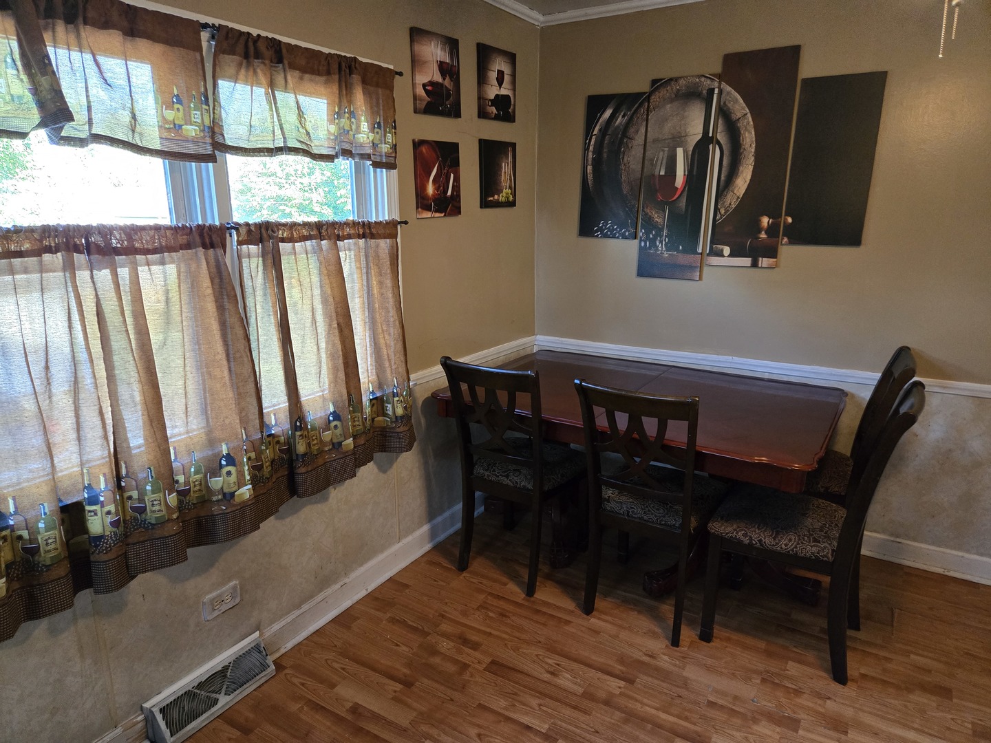 15035 Harding Avenue Midlothian, IL 60445 - Photo 9 of 32 a view of a dining room with furniture and window