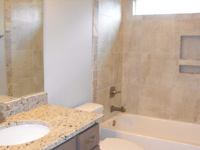 4838 Bay Circle Orange Beach, AL 36561 - Photo 14 of 15 Guest Bathroom