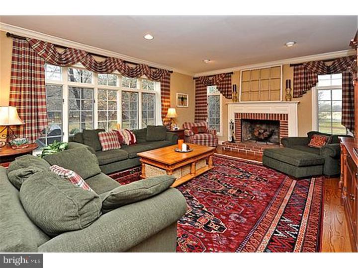4090 Ruckman Way Doylestown, PA 18902 - Photo 8 of 24 Gallery Image 8