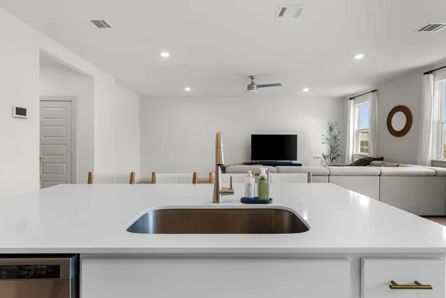 $2,500 | 7904 Linda Michelle Lane, Austin, TX 78724