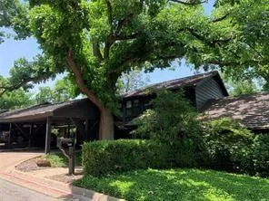 $3,300 | 6949 Helsem Way, Unit 131, Dallas, TX 75230