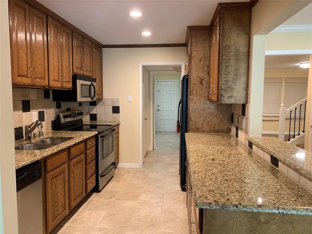 6949 Helsem Way, Unit 131 Dallas, TX 75230 - Photo 9 of 17