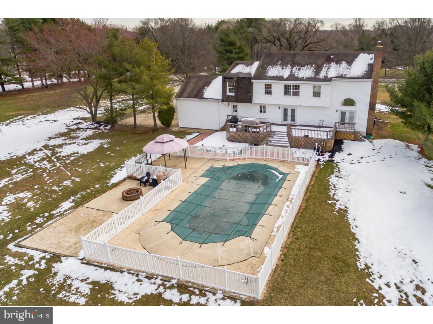 436 Heritage Road Sewell, NJ 08080 - Photo 2 of 25