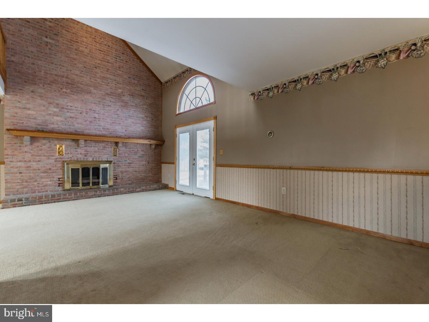436 Heritage Road Sewell, NJ 08080 - Photo 8 of 25