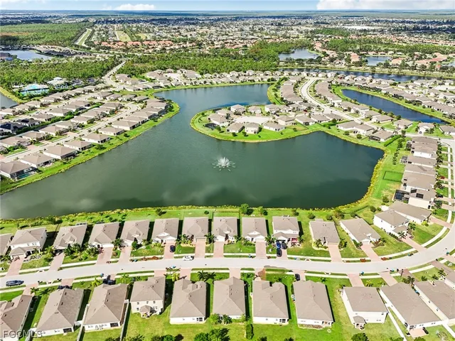 $2,100 | 3421 Cancun Court, Cape Coral, FL 33909