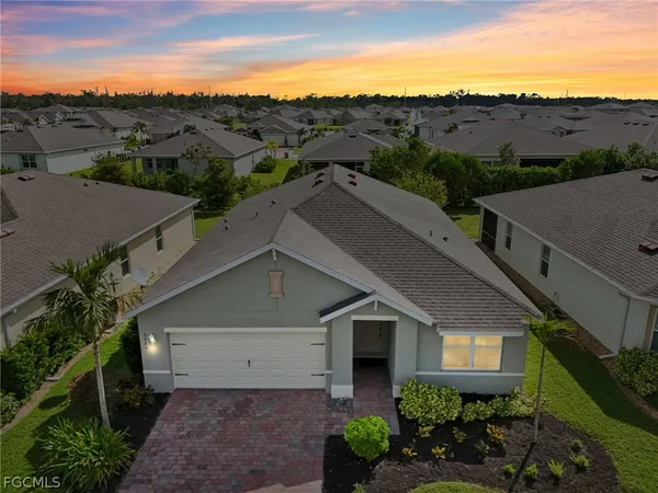 $2,100 | 3421 Cancun Court, Cape Coral, FL 33909