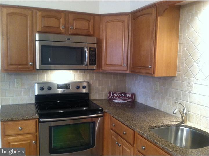 27 Glen Riddle Road Media, PA 19063 - Photo 6 of 8 Kitchen