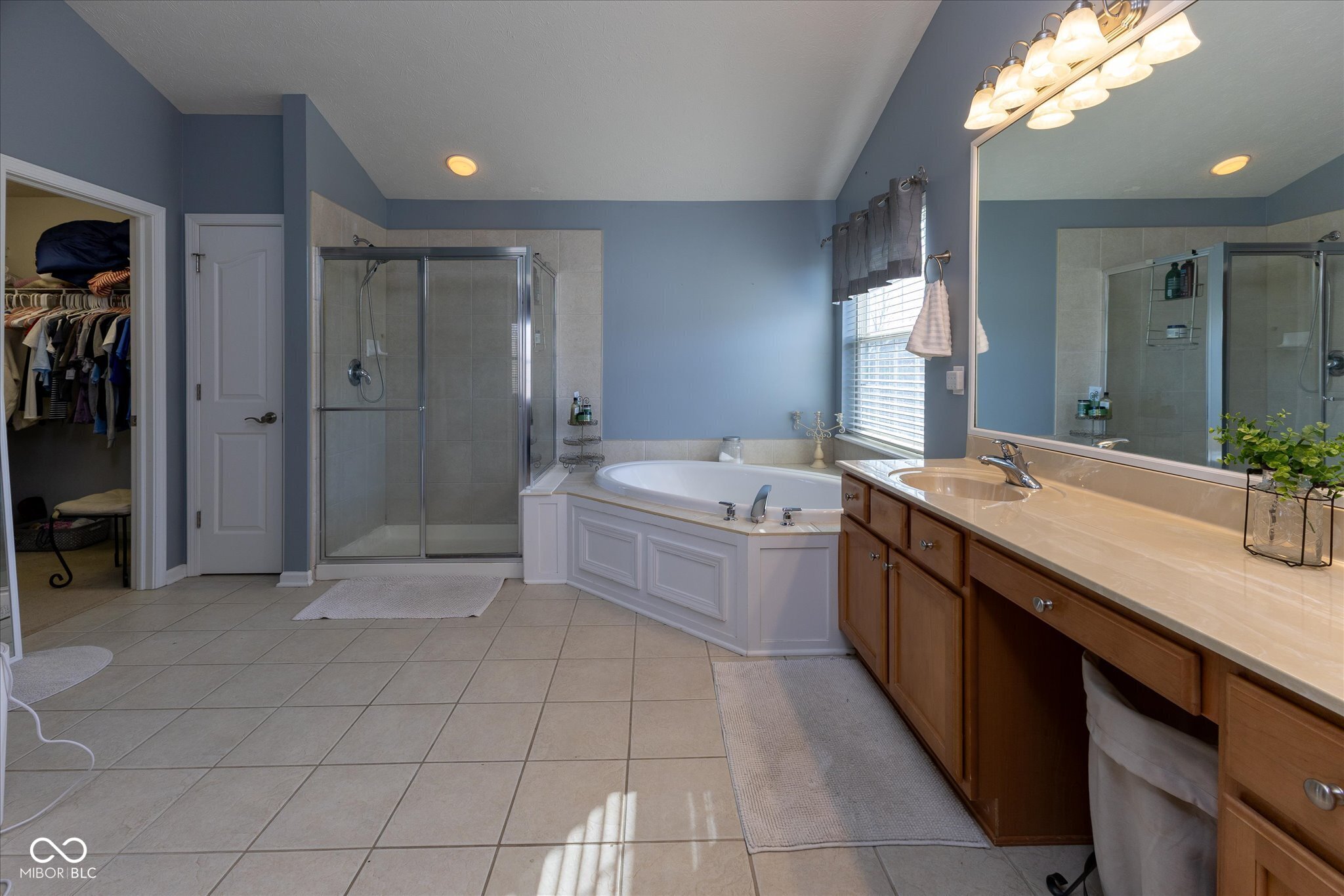 13318 Silverstone Drive Fishers, IN 46037 - Photo 23 of 37