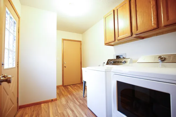 a view of utility room