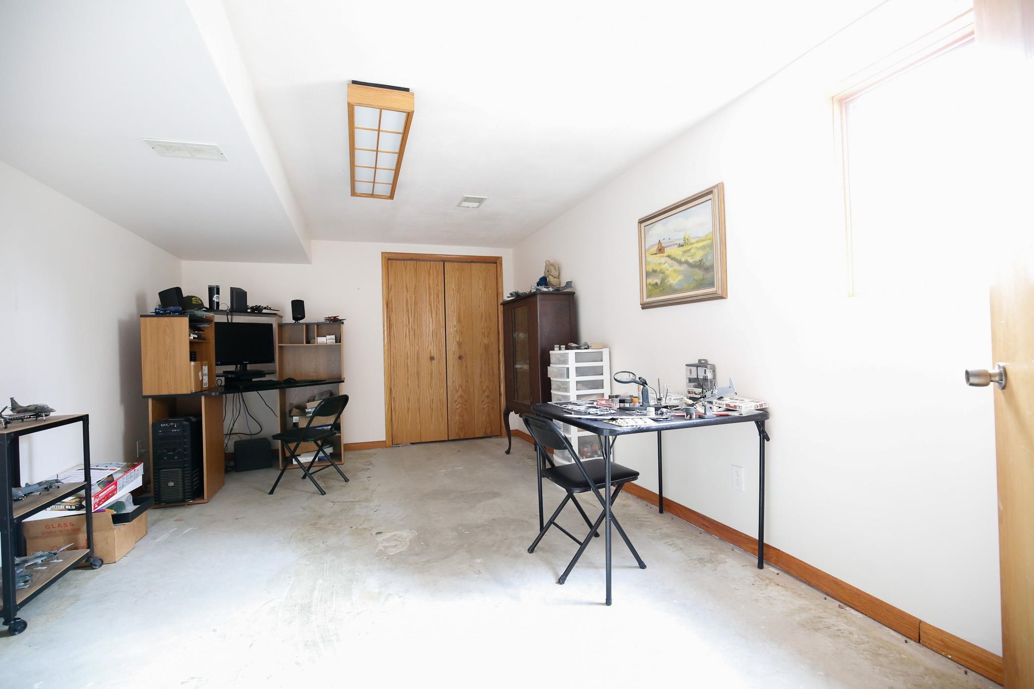 2235 Center Lane Dixon, IL 61021 - Photo 2 of 35