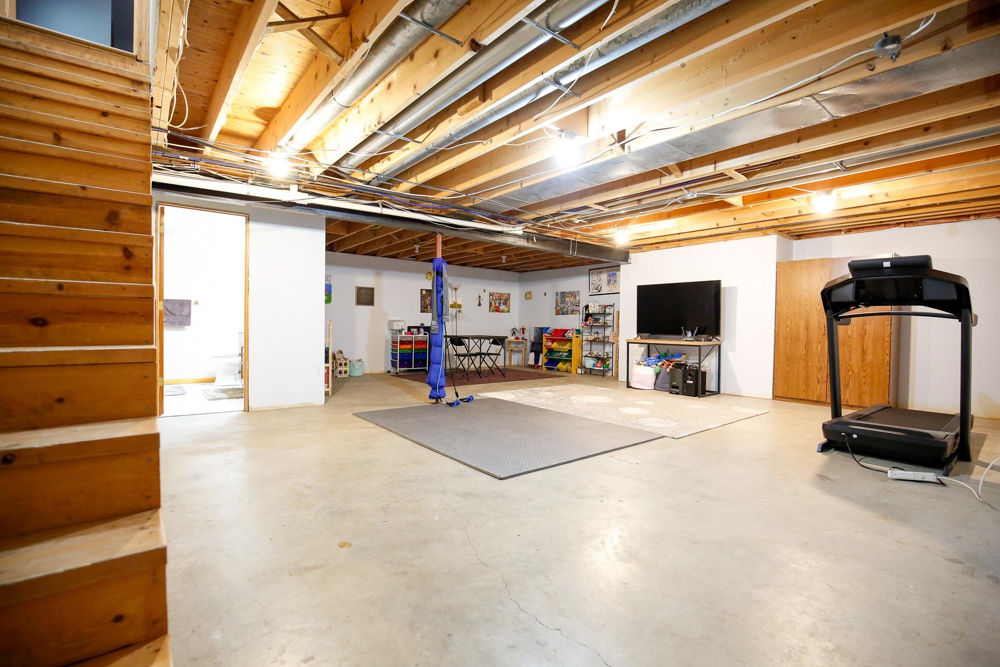 2235 Center Lane Dixon, IL 61021 - Photo 33 of 35