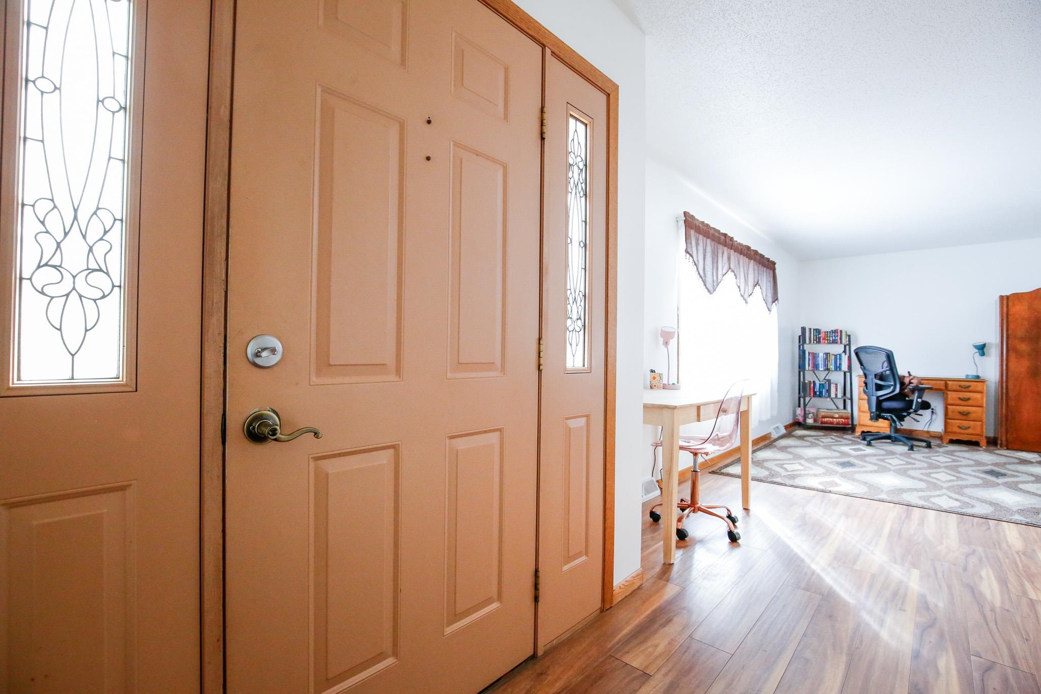 2235 Center Lane Dixon, IL 61021 - Photo 8 of 35