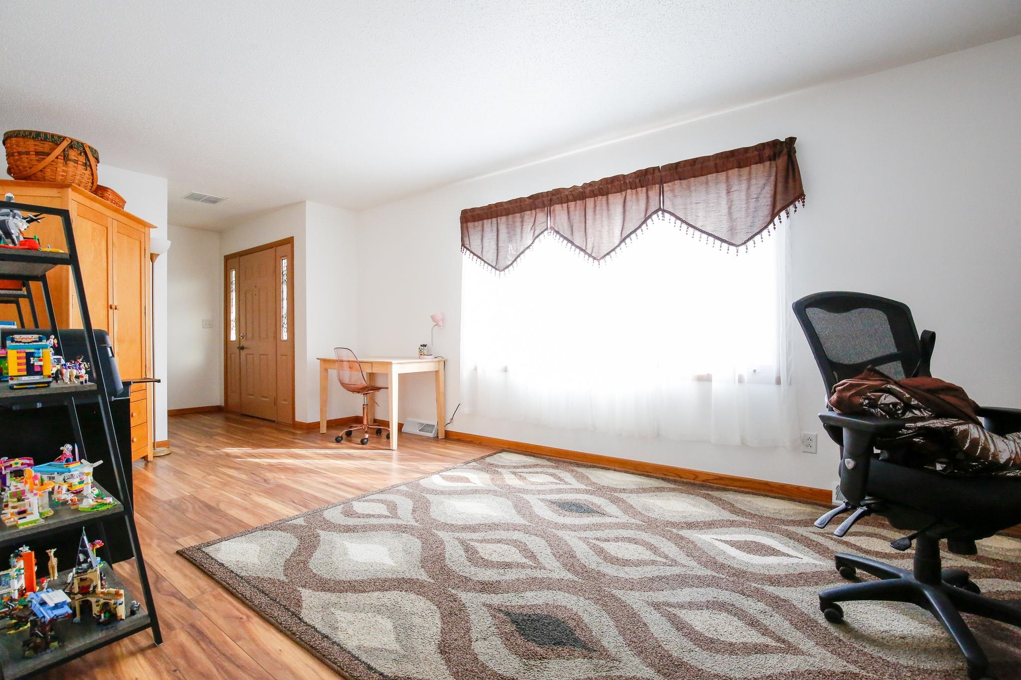 2235 Center Lane Dixon, IL 61021 - Photo 10 of 35