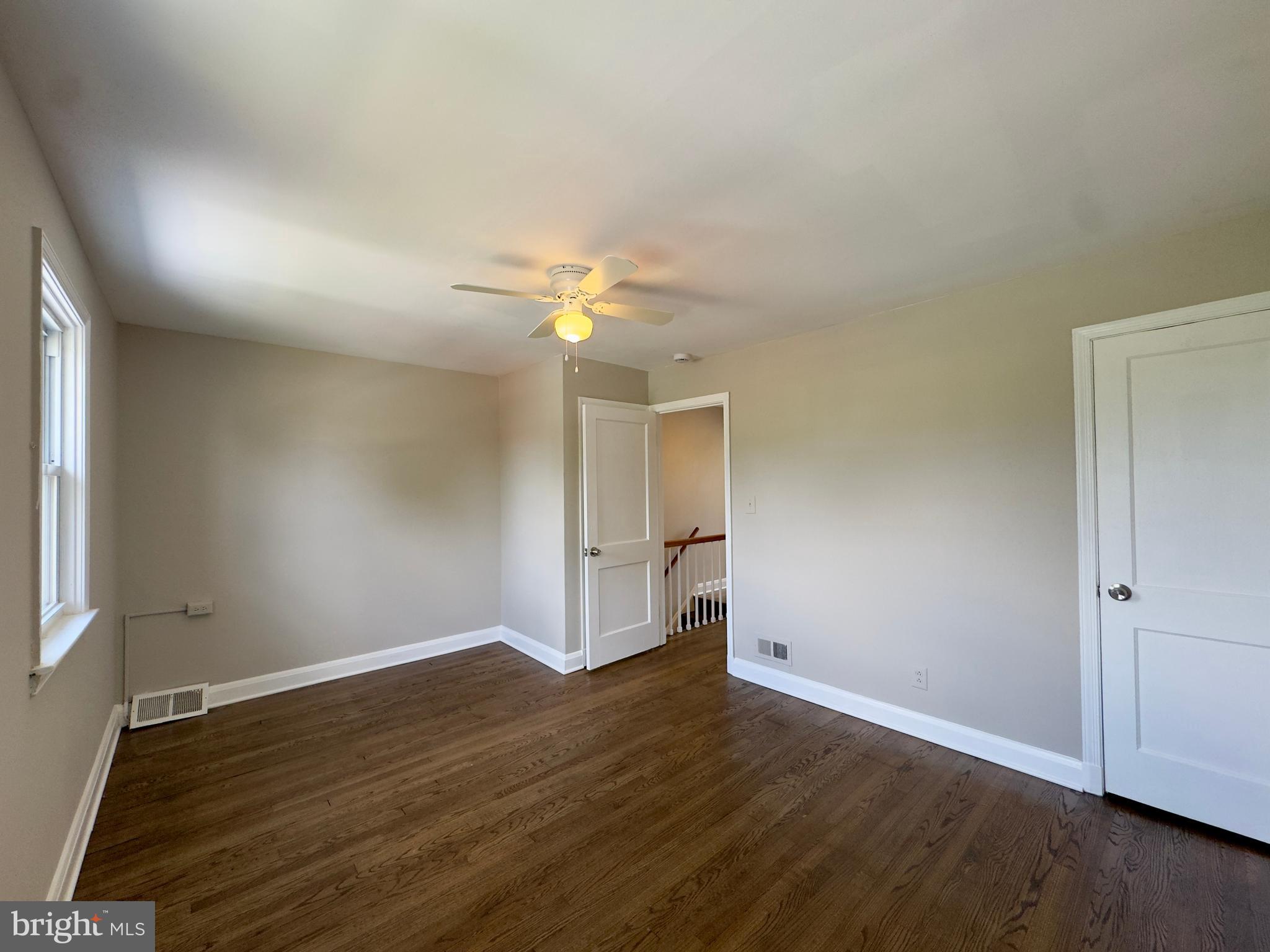433 Oakwood Road Baltimore, MD 21222 - Photo 6 of 17