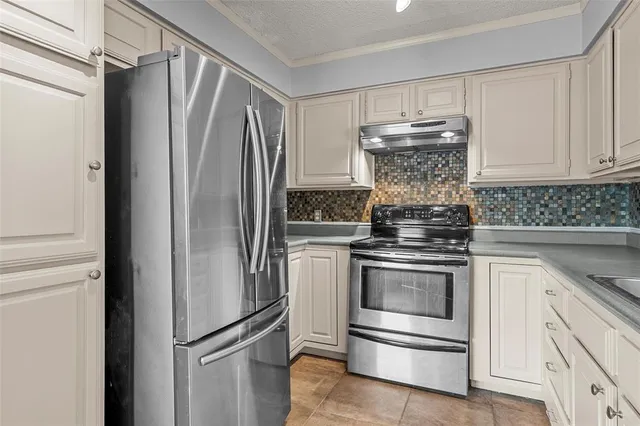 a view of utility room