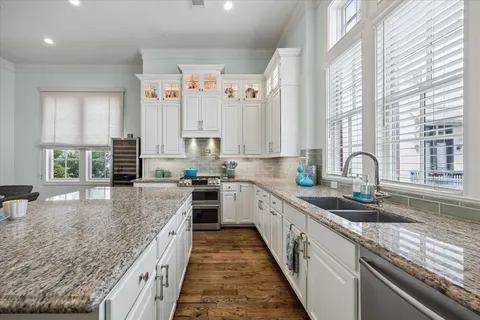 $614,900 | 246 East 28th Street, Houston, TX 77008