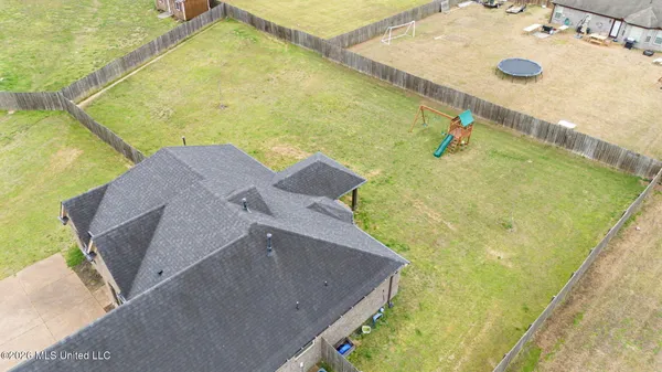 $334,900 | 2065 Owl Wing Place, Nesbit, MS 38651